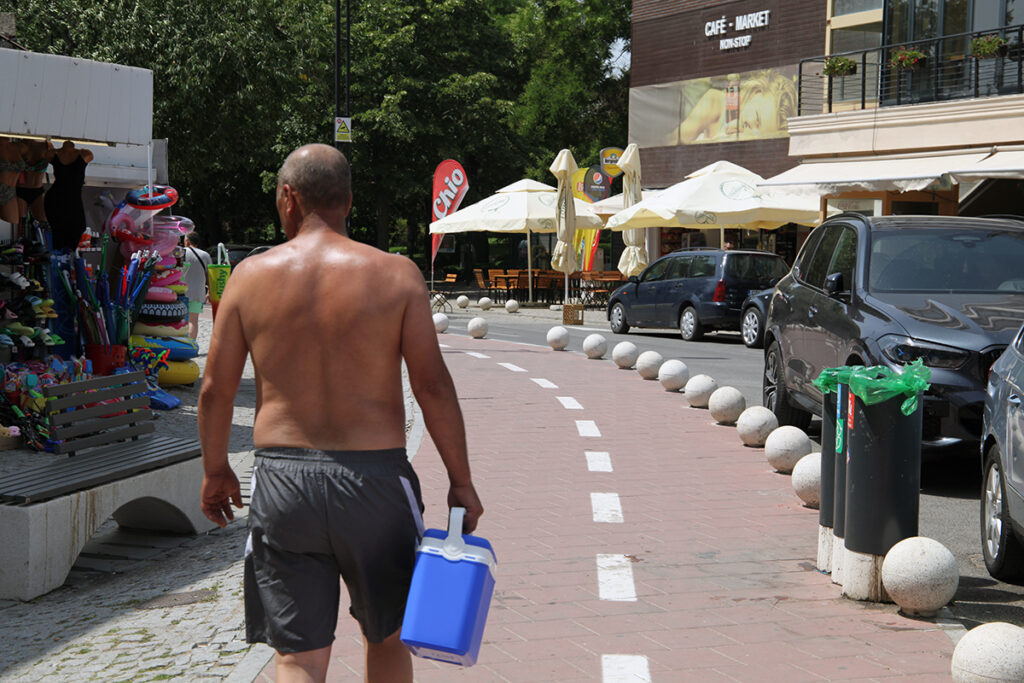 litoral, sezon estival, vara, plaja, turisti, turism, eforie, statiuni, nisip, marea neagră, aglomeratie