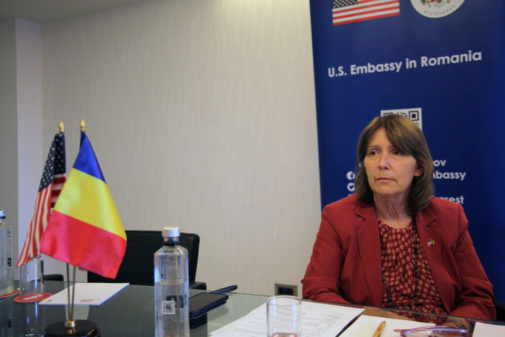 ambasador sua hathleen kavalec