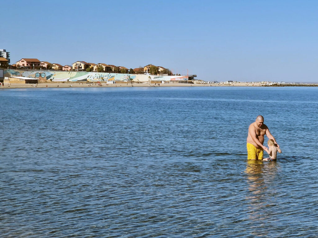 plaja constanta mamaia marea neagra